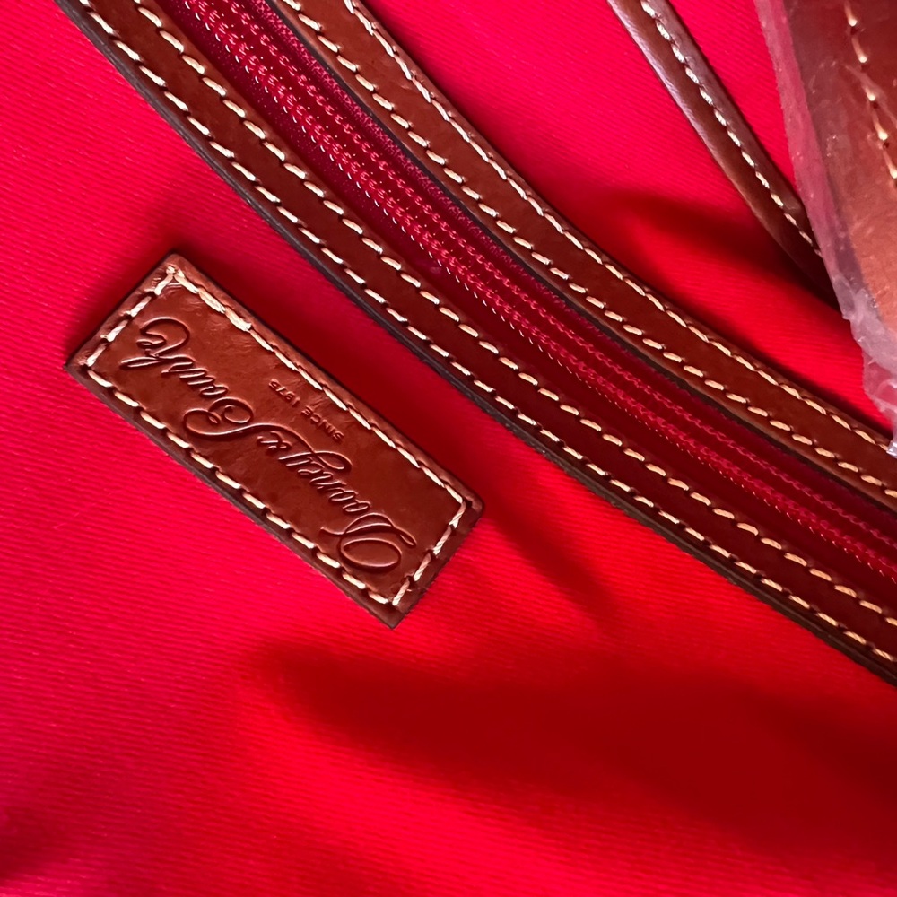 NWOT Dooney & Bourke Black pebble Leather Celeste Satchel with Gold Hardware - Picture 8 of 10